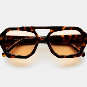BRAND NEW - VIRAL VEHLA River Sunglasses